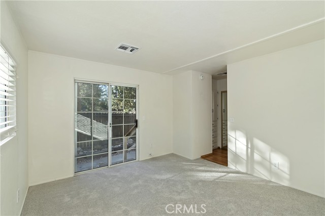 391 Montclair Dr #41, Big Bear City CA: https://media.crmls.org/medias/944aa303-57d4-41b0-b613-b4ba18ba3f3d.jpg