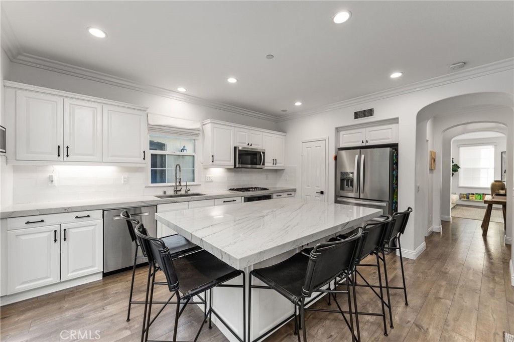 MLS #NP25267617 image #5