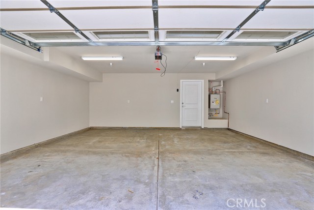 6 Bethpage Lane, Phillips Ranch CA: https://media.crmls.org/medias/944b44b7-92af-4af7-b743-5cb84799300e.jpg