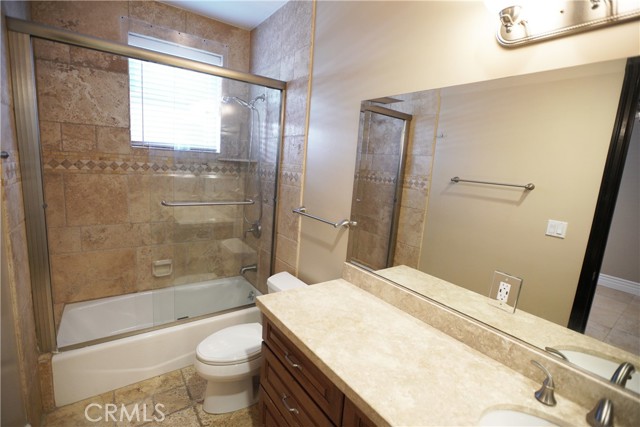 18245 Burbank Boulevard, Tarzana CA: https://media.crmls.org/medias/944c29bd-7073-45bf-a8fd-d092f3061ff4.jpg