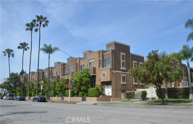 681 S Norton Ave #114, Los Angeles, CA 90005