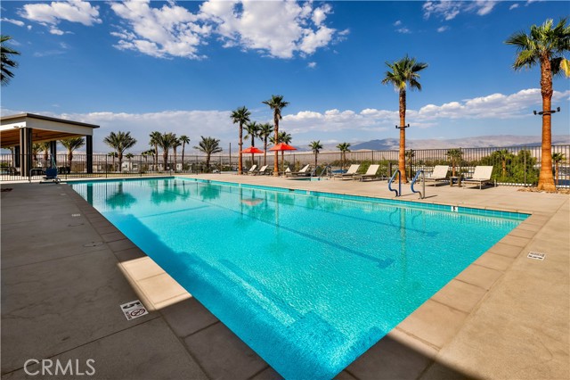Detail Gallery Image 14 of 17 For 36342 Warren Dr, Palm Desert,  CA 92211 - 3 Beds | 2/1 Baths