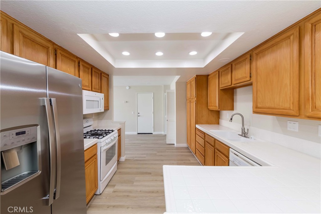 944Ce88B Ff3F 4F09 87C0 12A8B952308C 2182 Avocado Drive, Tustin, Ca 92782 &Lt;Span Style='BackgroundColor:transparent;Padding:0Px;'&Gt; &Lt;Small&Gt; &Lt;I&Gt; &Lt;/I&Gt; &Lt;/Small&Gt;&Lt;/Span&Gt;