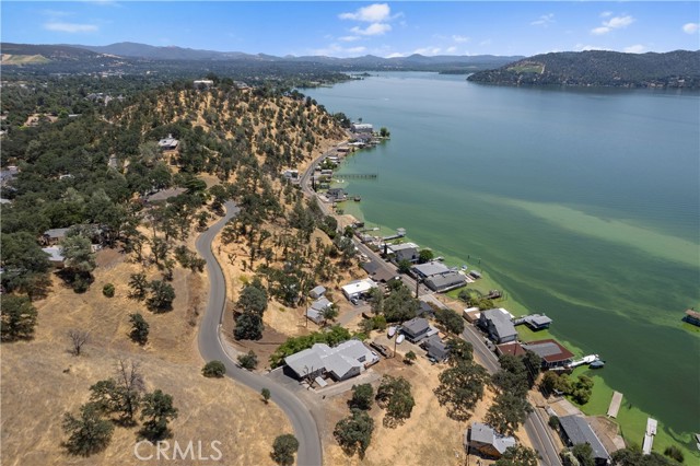 13041 San Joaquin Avenue, Clearlake CA: https://media.crmls.org/medias/944d451b-6bf1-4a49-80ff-209fecdde69b.jpg
