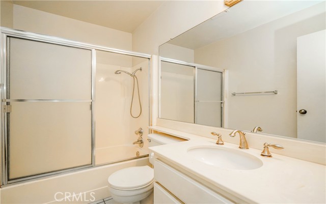 26005 Andrea Court, Mission Viejo CA: https://media.crmls.org/medias/944e2c80-8c79-44b5-9622-c17426e1e7cf.jpg