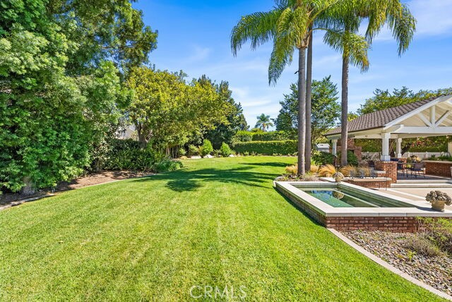 11581 Arroyo Avenue, North Tustin CA: https://media.crmls.org/medias/944ebf04-b4a5-4306-9990-c27add7e75ce.jpg
