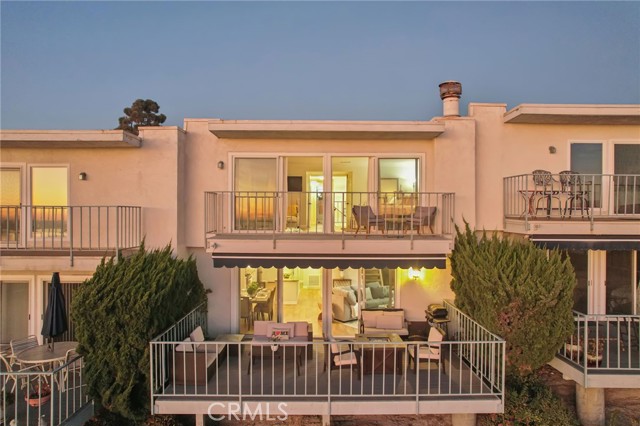 Detail Gallery Image 1 of 75 For 25912 Vista Dr, Dana Point,  CA 92624 - 3 Beds | 2/1 Baths