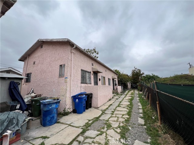 2737 Pomeroy Avenue, Los Angeles CA: https://media.crmls.org/medias/944f2922-d9c5-4553-b4ce-363d7969ee36.jpg