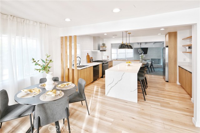 6508 Blewett Avenue, Lake Balboa CA: https://media.crmls.org/medias/944f470a-4a2c-4dac-8a8b-22976dcf0a19.jpg