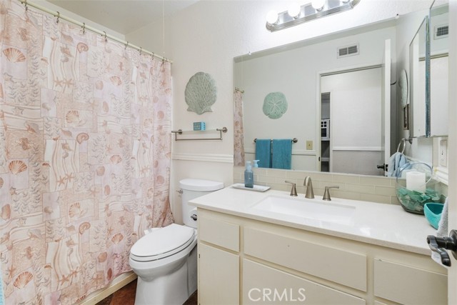 Detail Gallery Image 16 of 24 For 233 Southshore, Lake Elsinore,  CA 92530 - 4 Beds | 2 Baths