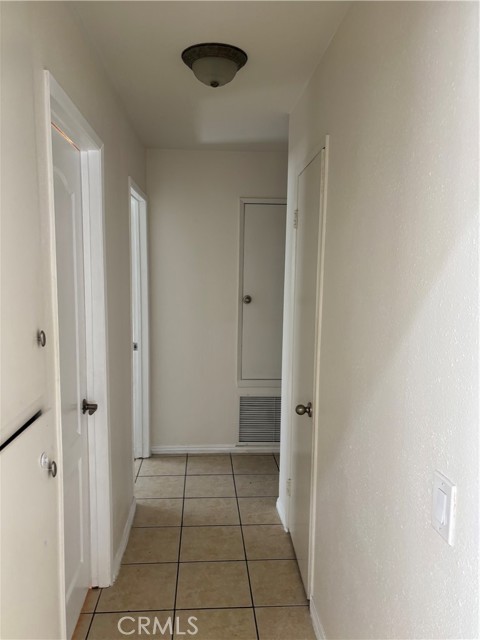 Detail Gallery Image 9 of 15 For 9840 Mcnicholl, Riverside,  CA 92503 - 4 Beds | 2 Baths