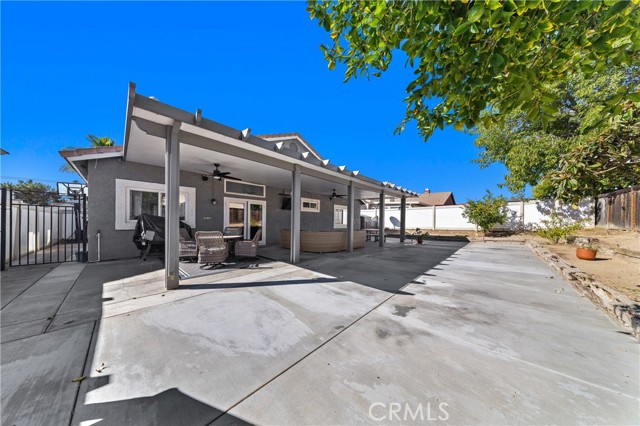 2664 W White Pine, San Bernardino CA: https://media.crmls.org/medias/9451aef8-aadc-4246-8247-829276d15c91.jpg