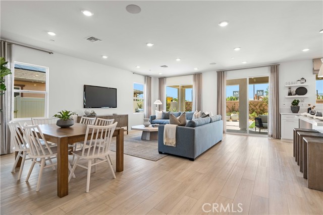 42960 Coronet Drive, Lancaster CA: https://media.crmls.org/medias/9451efd2-1a37-4198-a04e-3e823fcca08d.jpg