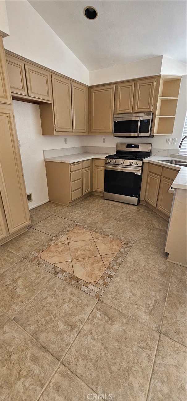 MLS #CV25220056 image #12