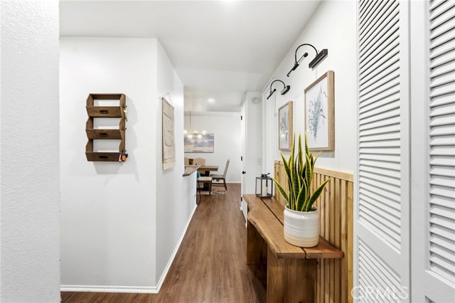 Detail Gallery Image 10 of 54 For 17711 Margate St #103,  Encino,  CA 91316 - 2 Beds | 1/1 Baths