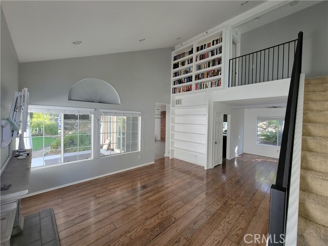 Detail Gallery Image 4 of 34 For 7890 E Viewmount Ct, Anaheim Hills,  CA 92808 - 3 Beds | 2/1 Baths