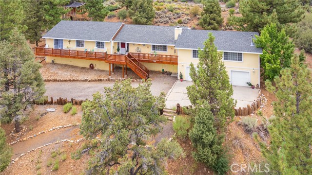Detail Gallery Image 9 of 45 For 2196 Mariposa Ln, Big Bear City,  CA 92314 - 4 Beds | 2/1 Baths
