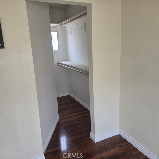 Detail Gallery Image 8 of 10 For 1211 Elden Ave., Los Angeles,  CA 90006 - – Beds | – Baths