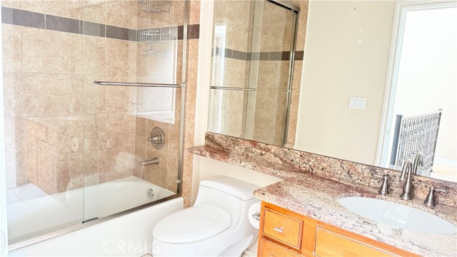 Detail Gallery Image 17 of 25 For 5241 Colodny Dr #403,  Agoura Hills,  CA 91301 - 3 Beds | 2/1 Baths