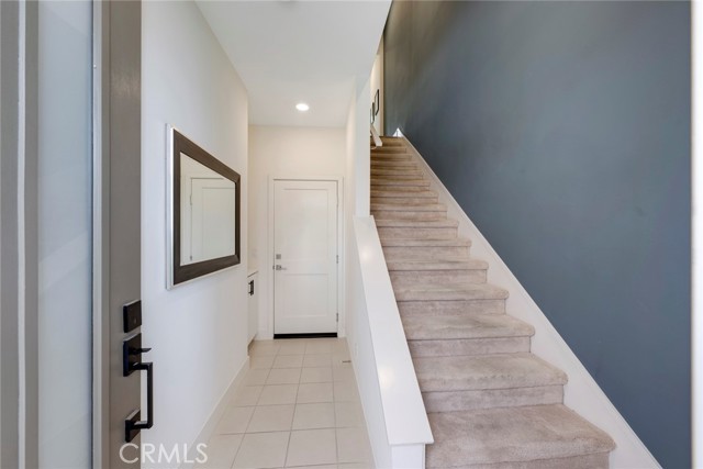 Detail Gallery Image 10 of 48 For 987 E Mason Ln #130,  Anaheim,  CA 92805 - 4 Beds | 3/1 Baths