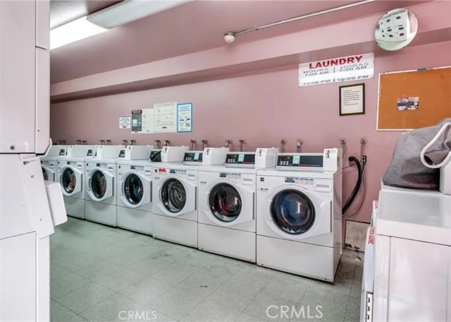 Detail Gallery Image 23 of 29 For 450 E 4th #221,  Santa Ana,  CA 92701 - 1 Beds | 1 Baths