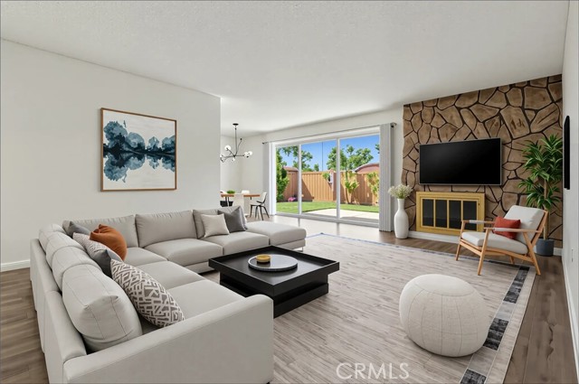 Detail Gallery Image 9 of 59 For 315 Maravilla Dr, Riverside,  CA 92507 - 5 Beds | 2 Baths