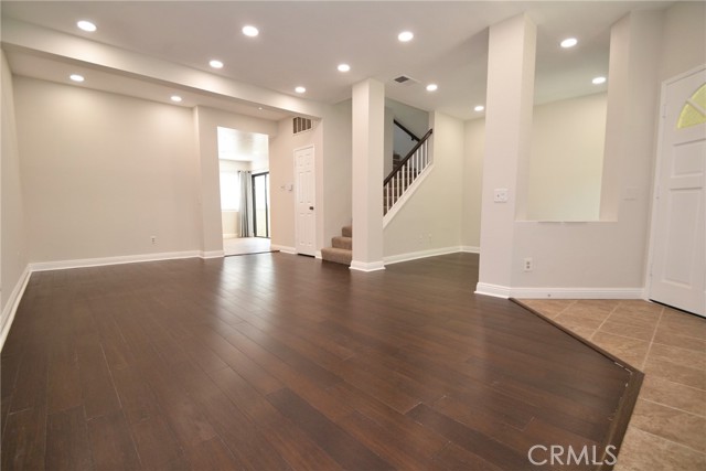 Detail Gallery Image 6 of 22 For 2595 Plaza Del Amo #406,  Torrance,  CA 90503 - 2 Beds | 2/1 Baths