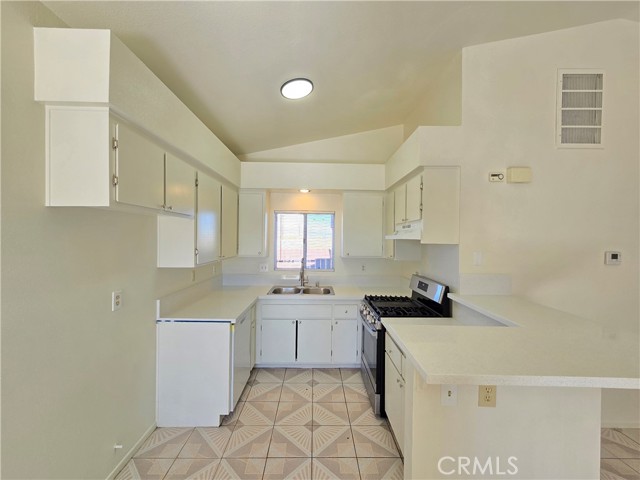 Image 1 of 19 For 21411 Hacienda Boulevard B