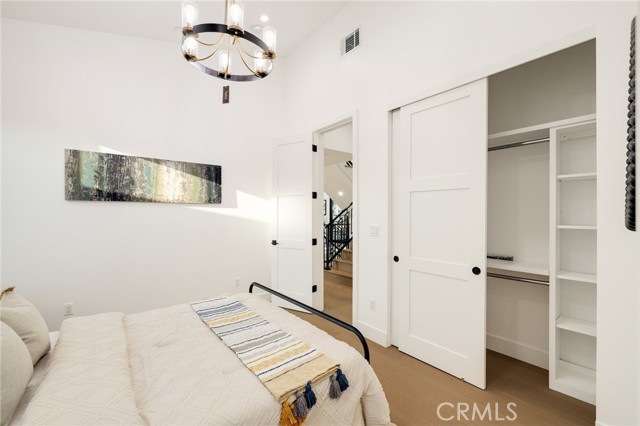 Detail Gallery Image 21 of 33 For 2414 Clark Ln #B,  Redondo Beach,  CA 90278 - 4 Beds | 4/2 Baths