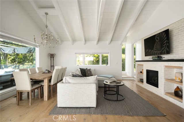 Detail Gallery Image 9 of 22 For 790 Hermosa Way, Laguna Beach,  CA 92651 - 3 Beds | 2/1 Baths