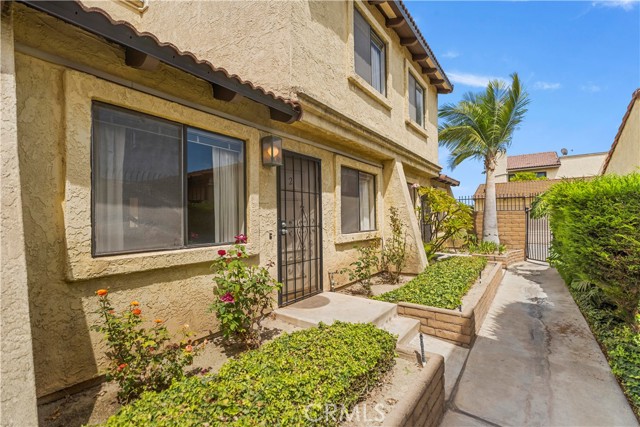 Detail Gallery Image 1 of 13 For 9905 Cedar St. #2,  Bellflower,  CA 90706 - 2 Beds | 2/1 Baths
