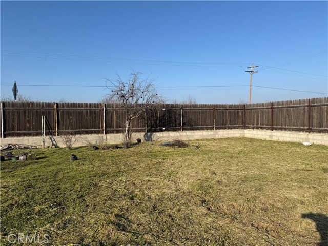 Detail Gallery Image 4 of 35 For 6540 Enos, Bakersfield,  CA 93314 - 5 Beds | 2 Baths