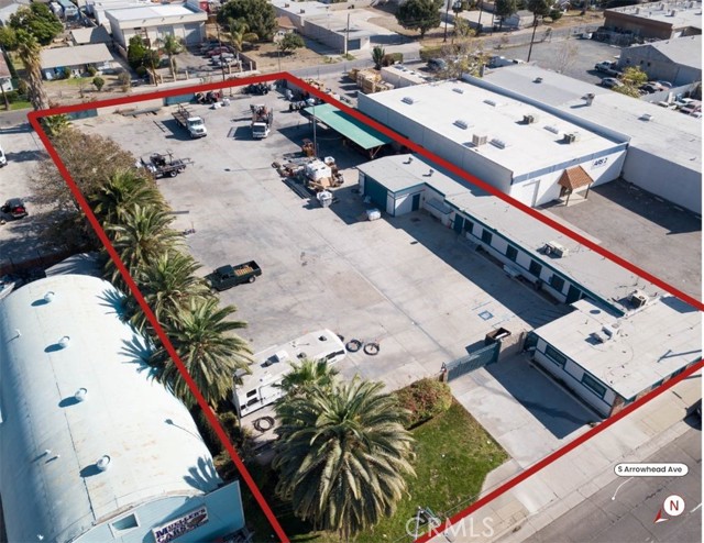 385 S Arrowhead Avenue, San Bernardino CA: https://media.crmls.org/medias/94585d3f-daa6-44ba-b929-87bc4bfc48fa.jpg