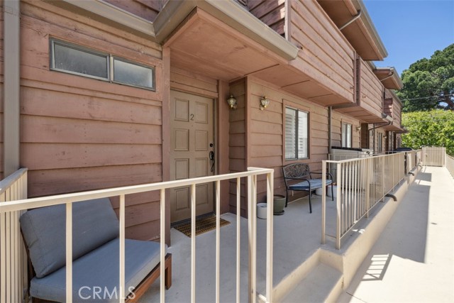 4455 Fulton Avenue, Sherman Oaks CA: https://media.crmls.org/medias/94598cb0-2db8-42f0-9ba8-1f15b3e5f1ab.jpg