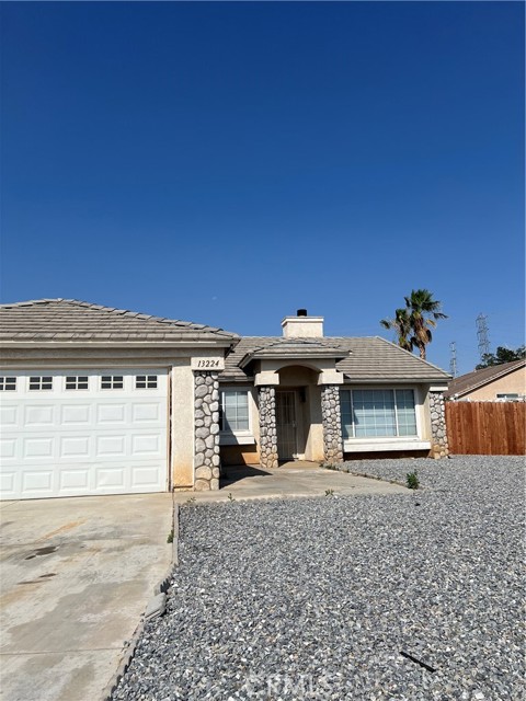 13224 Brighton Circle, Victorville CA: https://media.crmls.org/medias/945a7120-42f6-4910-ab70-6527492d3b82.jpg