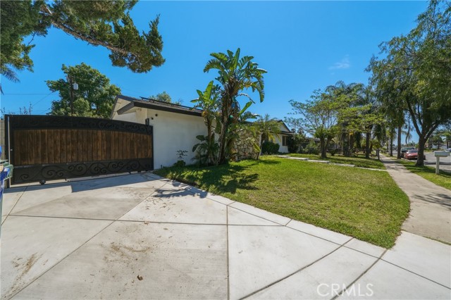 Detail Gallery Image 10 of 34 For 1365 N Chestnut, Rialto,  CA 92376 - 3 Beds | 2 Baths