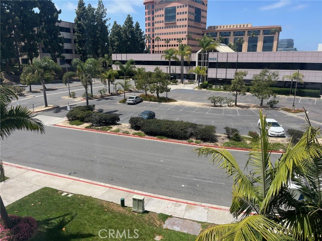 Detail Gallery Image 5 of 13 For 8889 Caminito Plaza Centro #7304,  San Diego,  CA 92122 - 2 Beds | 2 Baths