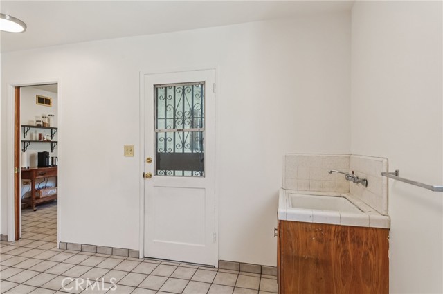 Detail Gallery Image 34 of 50 For 5801 Repetto Ave, East Los Angeles,  CA 90022 - 3 Beds | 1/1 Baths