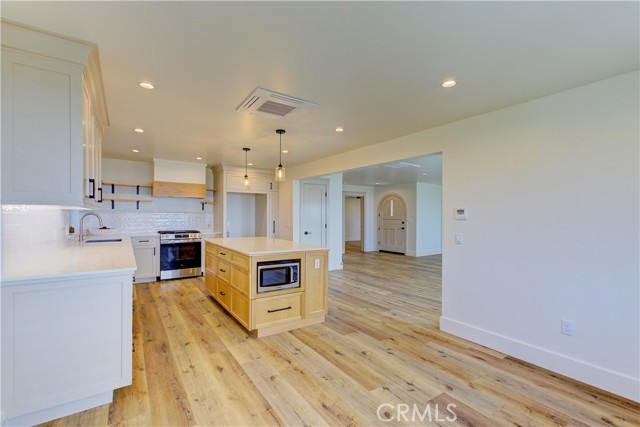 Detail Gallery Image 19 of 53 For 1166 Longview Ave, Pismo Beach,  CA 93449 - 4 Beds | 3/1 Baths