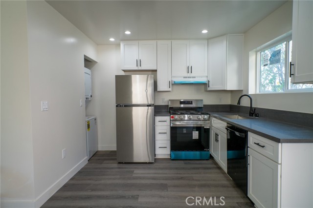 Detail Gallery Image 9 of 17 For 1370 San Juan St, Tustin,  CA 92780 - – Beds | – Baths
