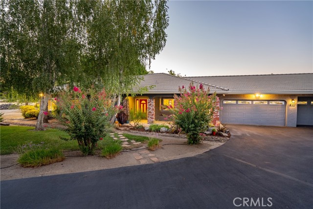 Detail Gallery Image 1 of 64 For 820 Golden Meadow Dr, Paso Robles,  CA 93446 - 5 Beds | 3 Baths