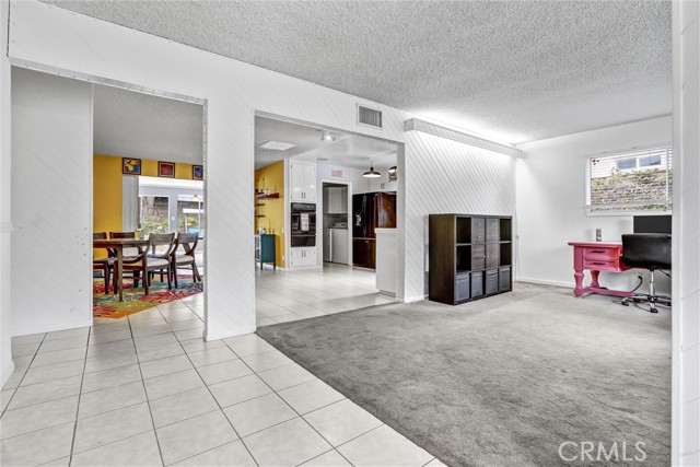 7007 Pomelo Drive, West Hills CA: https://media.crmls.org/medias/945e31f2-e835-40ab-a76d-96db0a421e69.jpg
