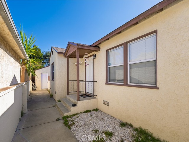 1735 257th Street, Lomita CA: https://media.crmls.org/medias/945e33b1-f5df-4cef-bffd-927e073deb0e.jpg