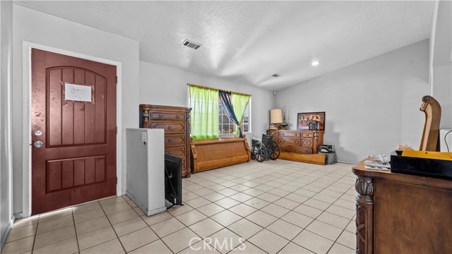 Detail Gallery Image 7 of 39 For 15070 Maricopa Rd, Victorville,  CA 92392 - 3 Beds | 2 Baths