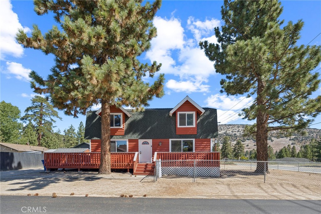 1050 Paradise Way