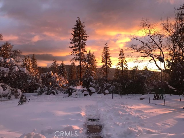 Detail Gallery Image 47 of 67 For 39468 Summit Dr, Oakhurst,  CA 93644 - 4 Beds | 3 Baths