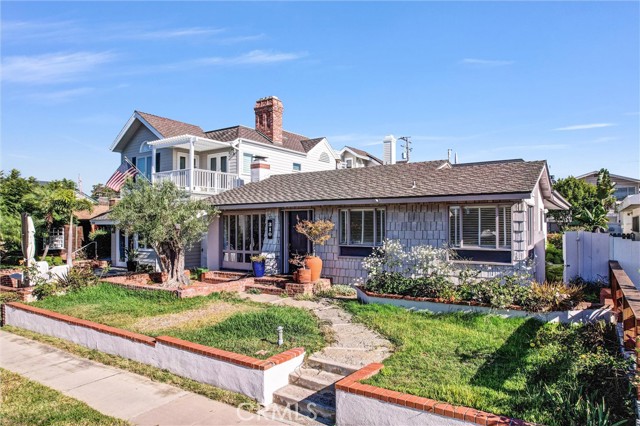 Detail Gallery Image 5 of 64 For 310 Marigold, Corona Del Mar,  CA 92625 - 3 Beds | 2 Baths