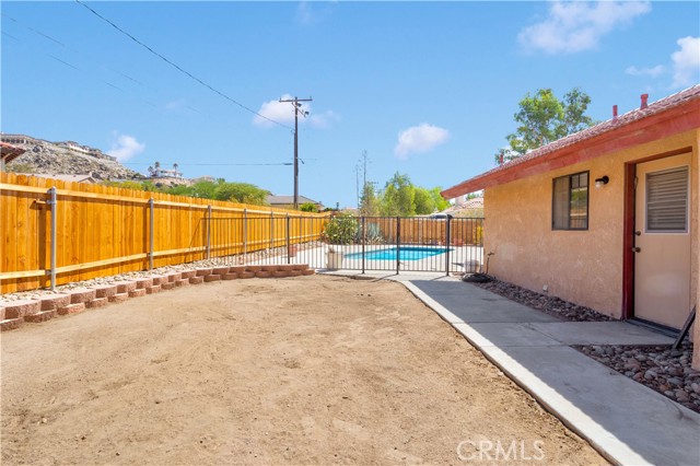 Detail Gallery Image 34 of 51 For 18830 Munsee Rd, Apple Valley,  CA 92307 - 4 Beds | 2/1 Baths