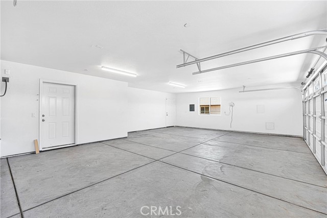 20020 Symeron Road, Apple Valley CA: https://media.crmls.org/medias/945fd8ec-4541-4354-a4e7-0b3611643179.jpg