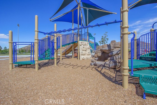 Detail Gallery Image 39 of 49 For 32582 Wildflower Dr, Lake Elsinore,  CA 92532 - 4 Beds | 2/1 Baths